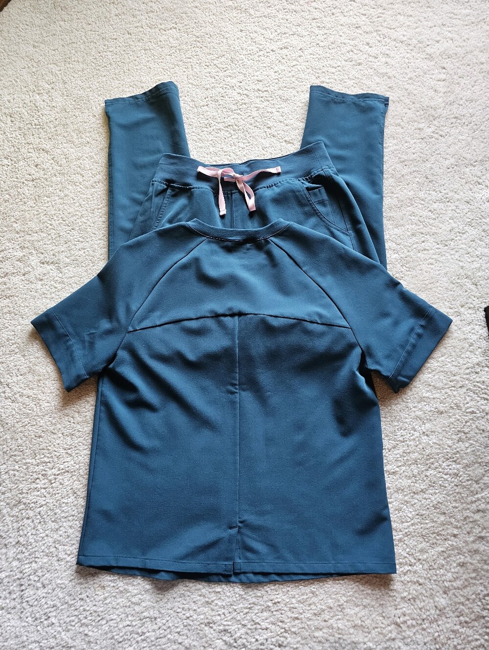 Figs Caribbean Blue Scrub Set - Picture 3 of 6